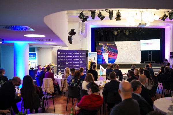 RKL HOLDING mezi elitou: Finalista krajského kola soutěže Firma roku 2025!